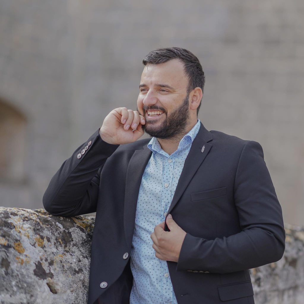 INTERVISTA A ELTON PEPA, IDEATORE DI WEB TV BEA: “Il territorio merita di essere raccontato con qualità e passione”